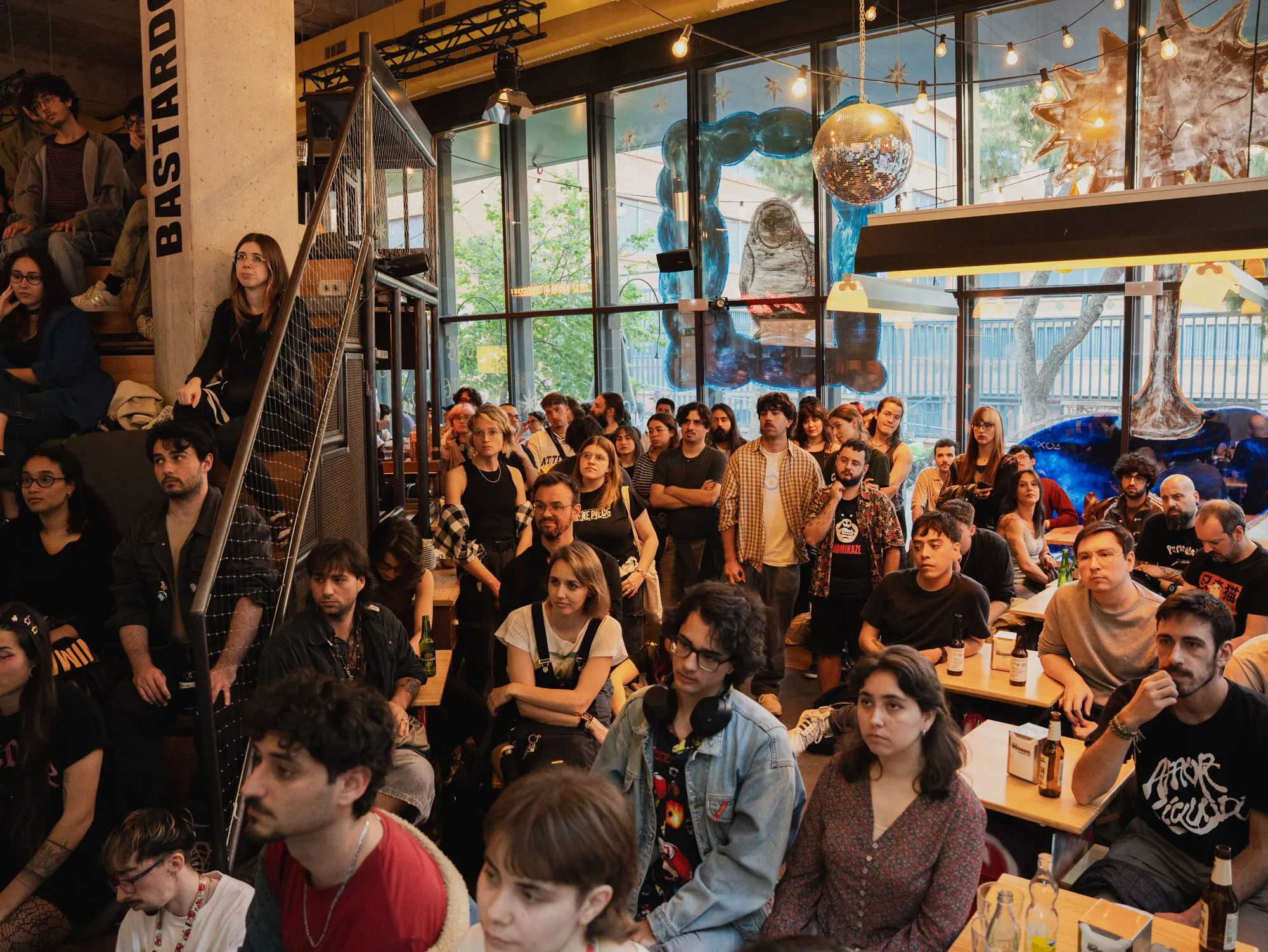Público de un BeerMates en Madrid centro